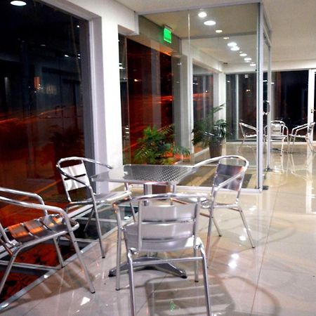 Hosteria Casa Blanca Iguazu ปูแอร์โตอีกวาซู ภายนอก รูปภาพ