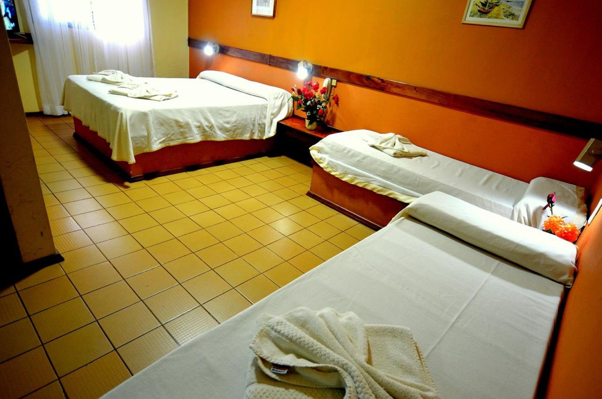 Hosteria Casa Blanca Iguazu ปูแอร์โตอีกวาซู ภายนอก รูปภาพ