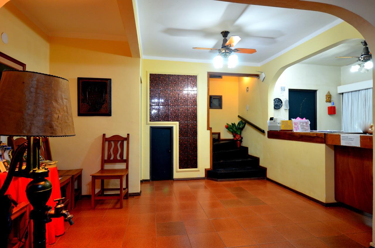 Hosteria Casa Blanca Iguazu ปูแอร์โตอีกวาซู ภายนอก รูปภาพ
