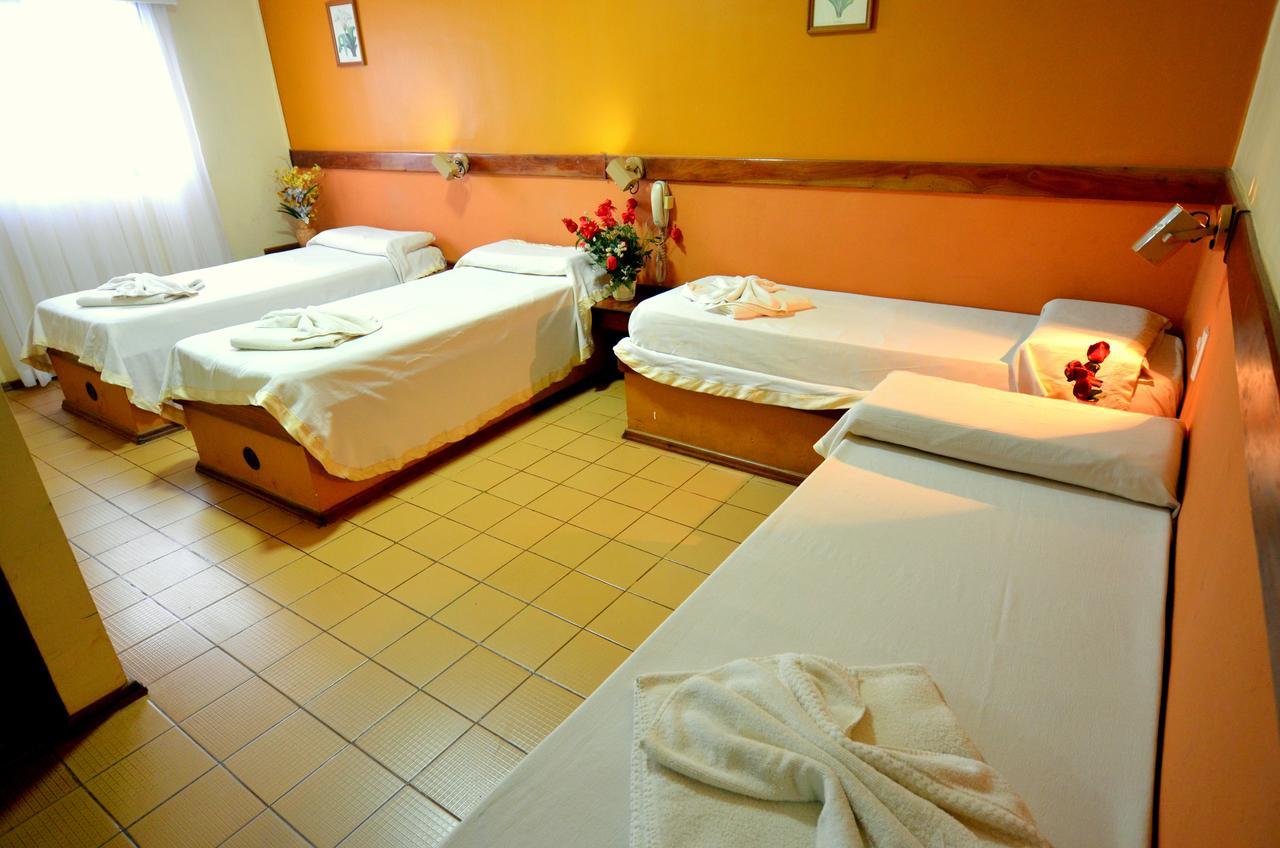 Hosteria Casa Blanca Iguazu ปูแอร์โตอีกวาซู ภายนอก รูปภาพ