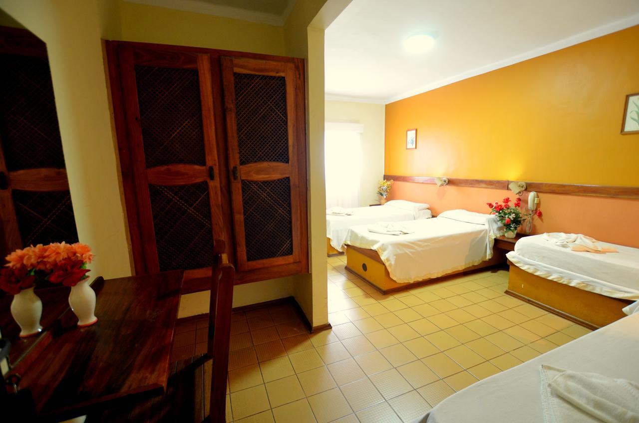 Hosteria Casa Blanca Iguazu ปูแอร์โตอีกวาซู ภายนอก รูปภาพ
