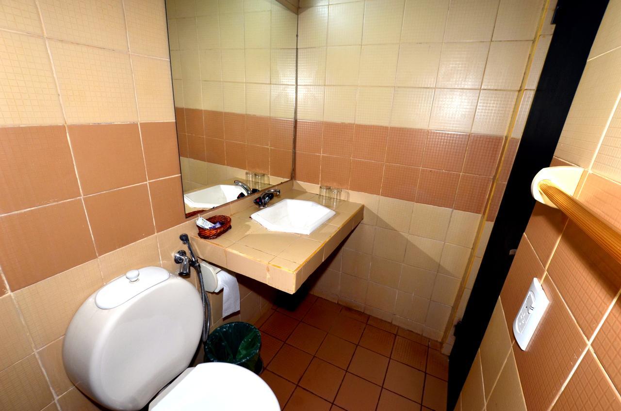 Hosteria Casa Blanca Iguazu ปูแอร์โตอีกวาซู ภายนอก รูปภาพ