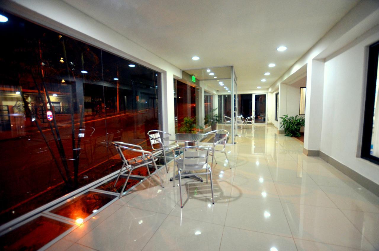 Hosteria Casa Blanca Iguazu ปูแอร์โตอีกวาซู ภายนอก รูปภาพ