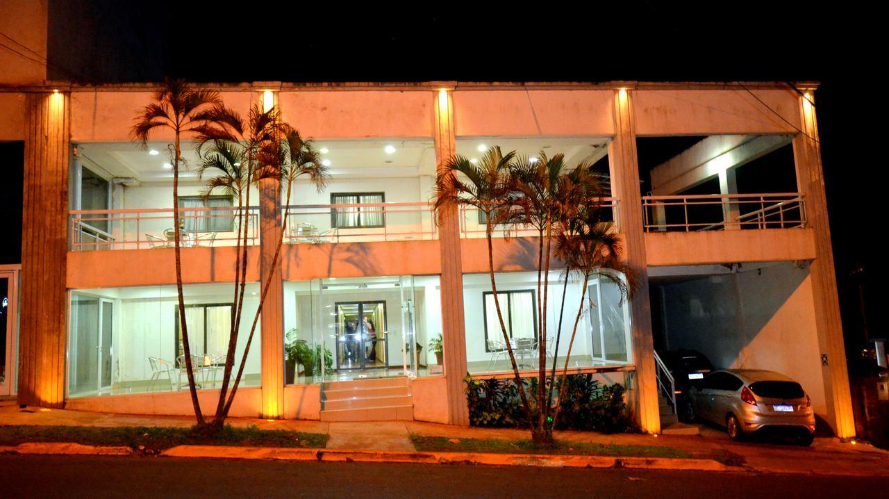 Hosteria Casa Blanca Iguazu ปูแอร์โตอีกวาซู ภายนอก รูปภาพ